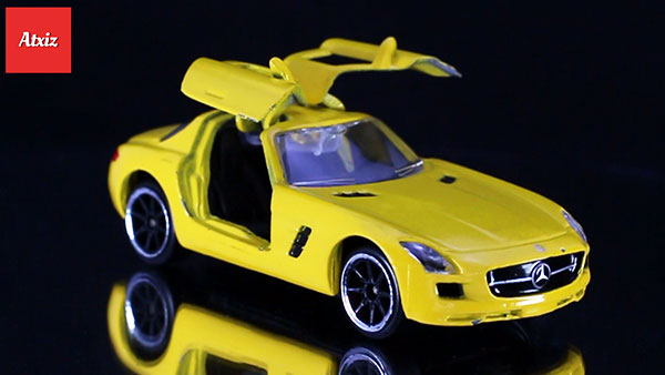 Majorette Benz SLS Neon Yellow