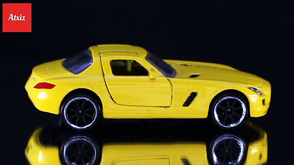 Majorette Benz SLS Neon Yellow