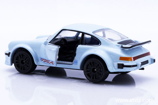 โมเดลรถ Porsche 934 สีฟ้า