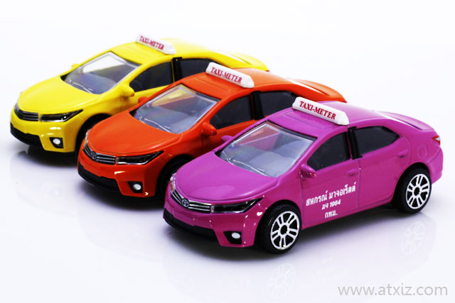 Majorette Thai Taxi