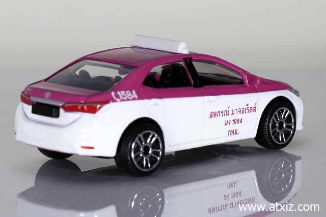 Majorette Thai Taxi White Pink