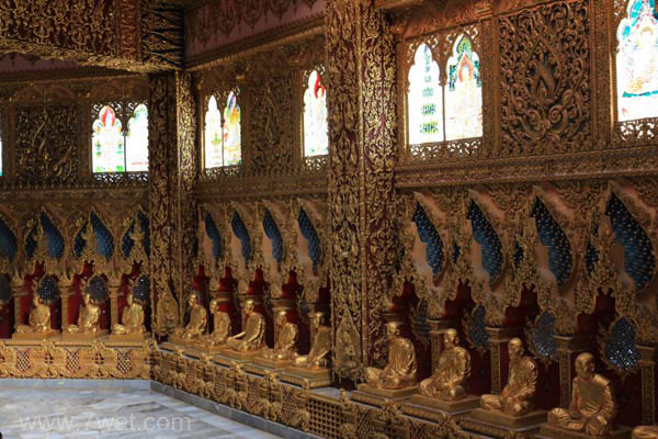 ภายในเจดีย์ชัยมงคล ภายในเจดีย์ชัยมงคล