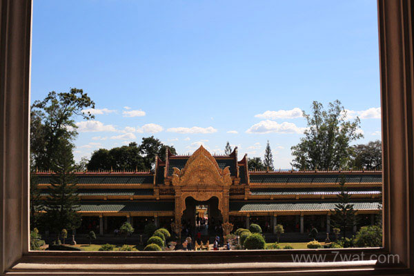 ภายในเจดีย์ชัยมงคล ภายในเจดีย์ชัยมงคล