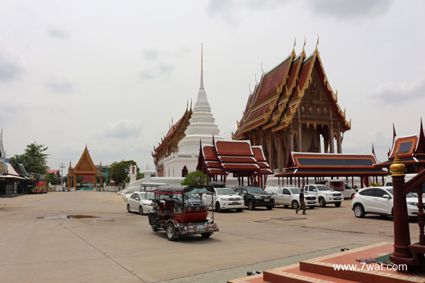 วัดพระขาวอยุธยา