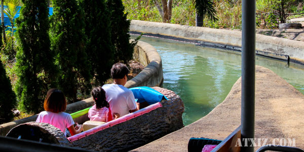 ร่องเรือในไร่ทองสมบูรณ์