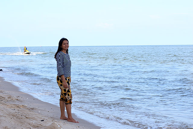 ยามเย็นริมหาดชะอำ