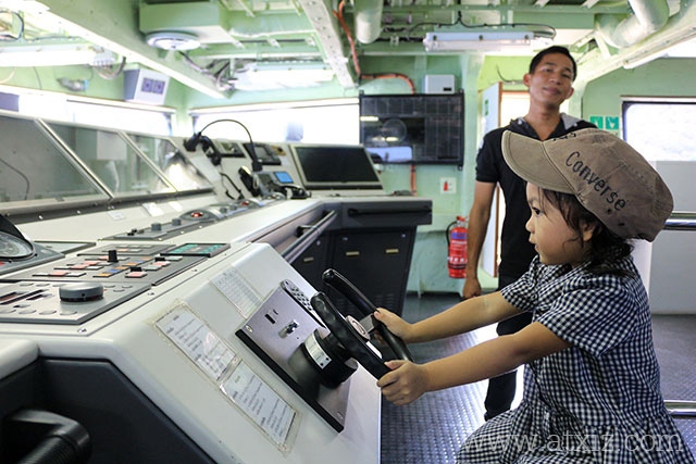 ทหารเรือพาเที่ยวสัตหีบ